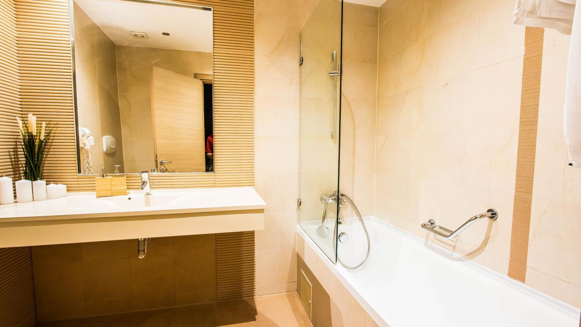 Romeo Nights - - Adults Only Love hotel Bucarest