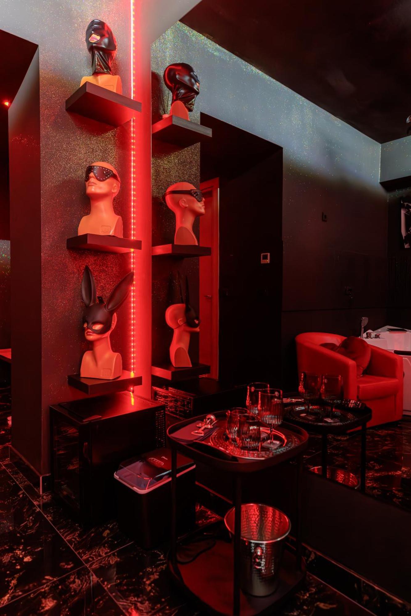 Romeo Nights - - Adults Only 3* Bucharest